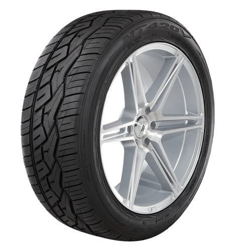 NITTO NT420V 305/45R22 118H ALL SEASON TIRE